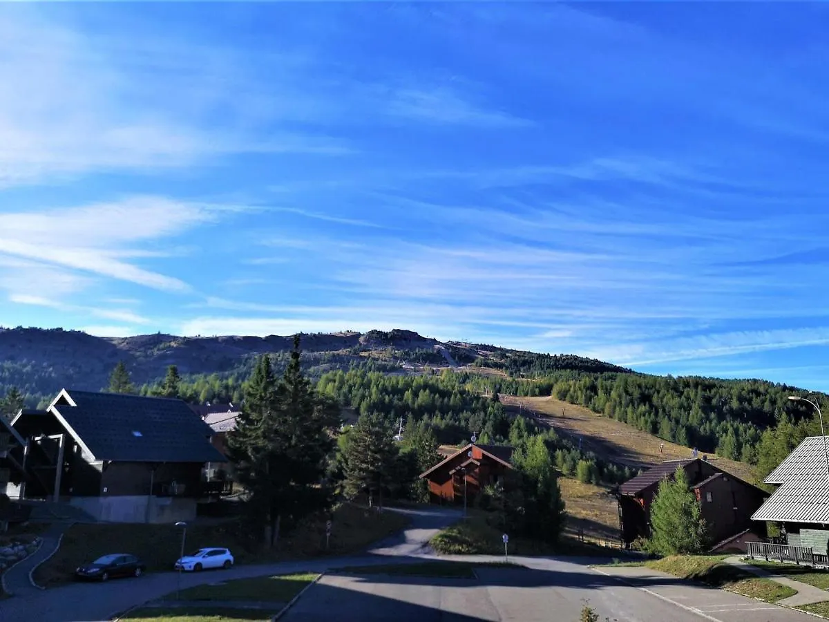 Appartement 2 Pieces Pour 6 Personnes - Residence Les Chalets D'Aurouze, La Joue Du Loup - Fr-1-504-464 Le Devoluy 0*,  France